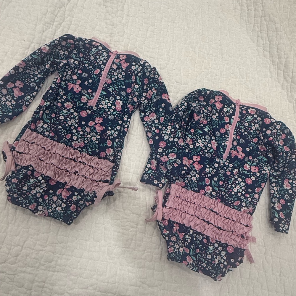 TWIN GIRL 18-24 m Ruffle Butts Navy and Pink Floral Kids Swim 1Piece rashguard
